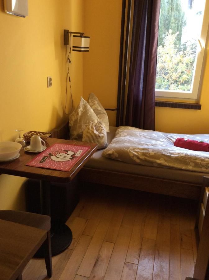 Проживание в семье mika rooms - 22 Korotynskiego Street Варшава-15