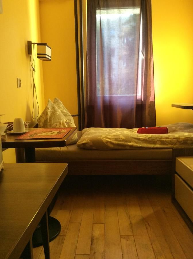 Проживание в семье mika rooms - 22 Korotynskiego Street Варшава-12